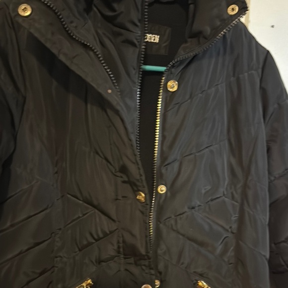 Steve Madden Black Puffer Jacket with Gold Details - Picture 4 of 7